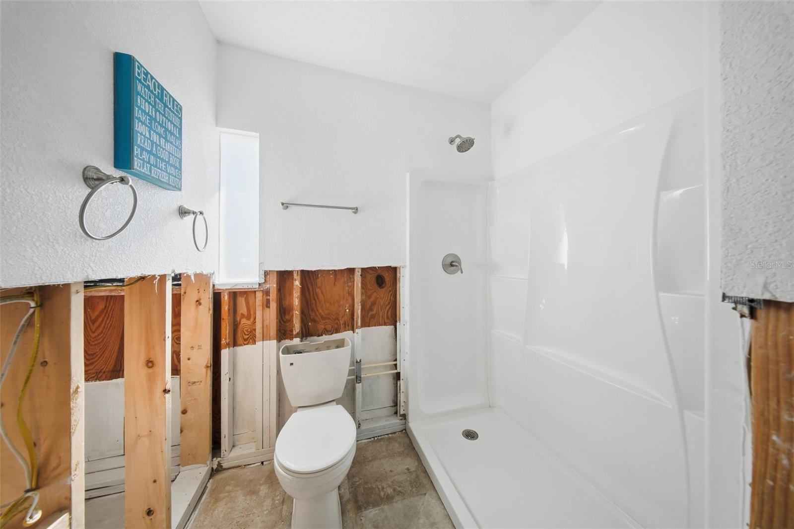 4324 BAYSHORE BLVD NE