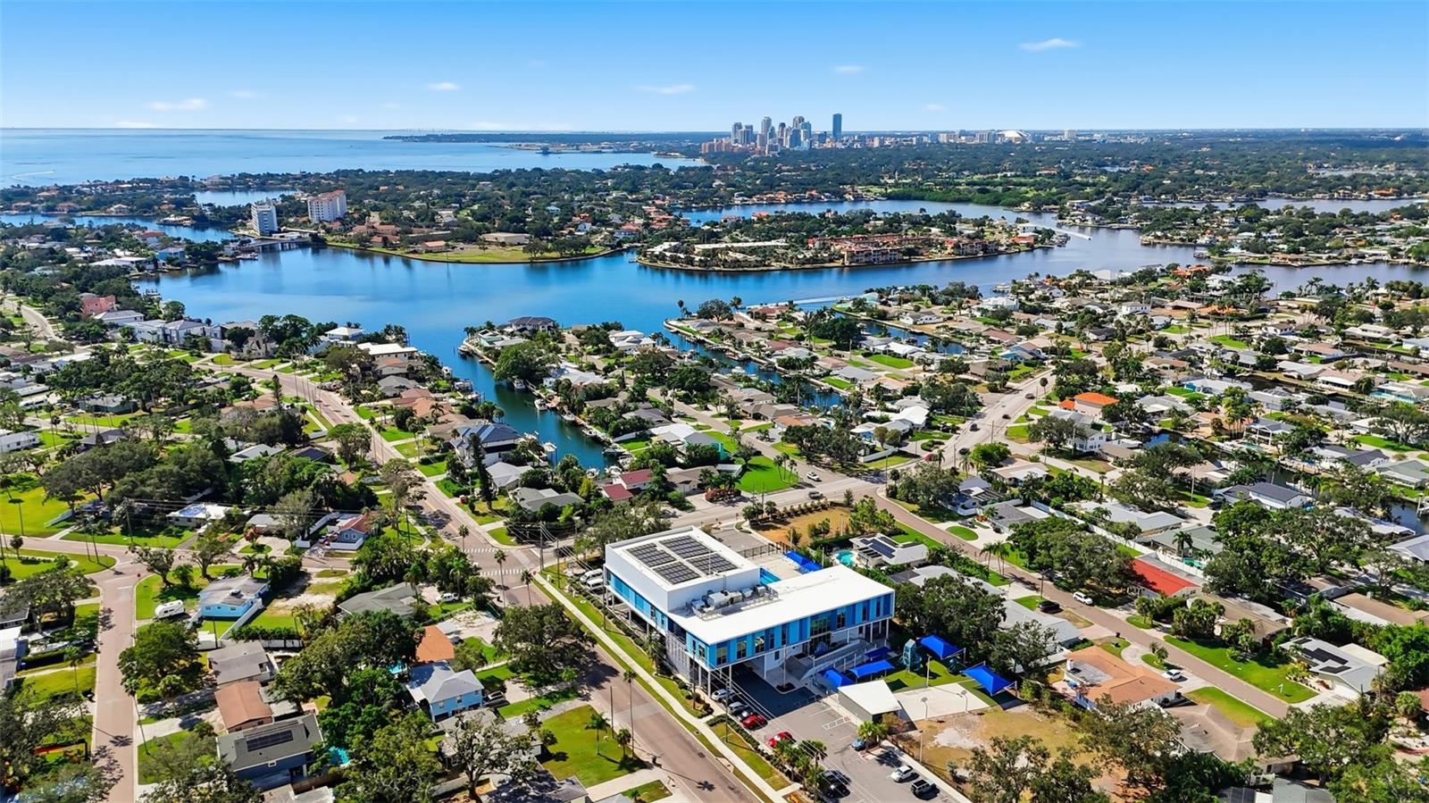 4324 BAYSHORE BLVD NE