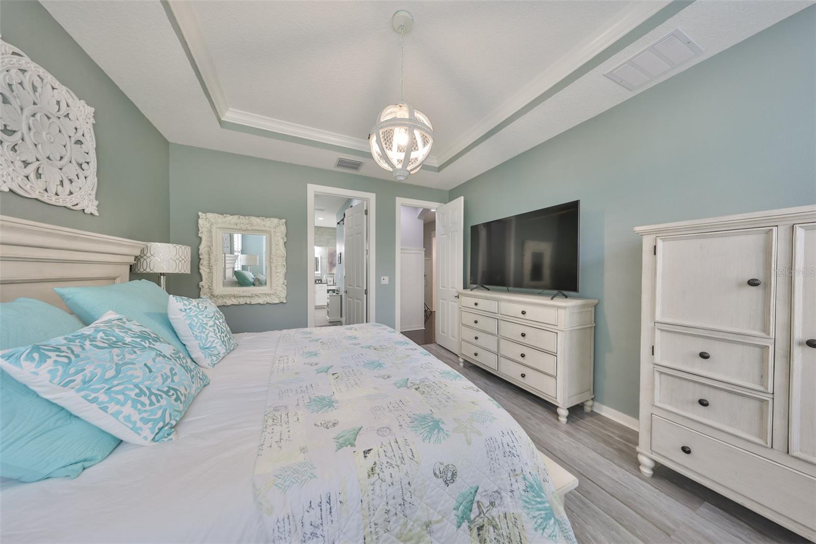 511 WINTERSIDE DR