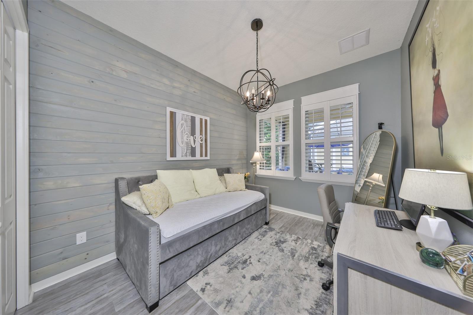 511 WINTERSIDE DR