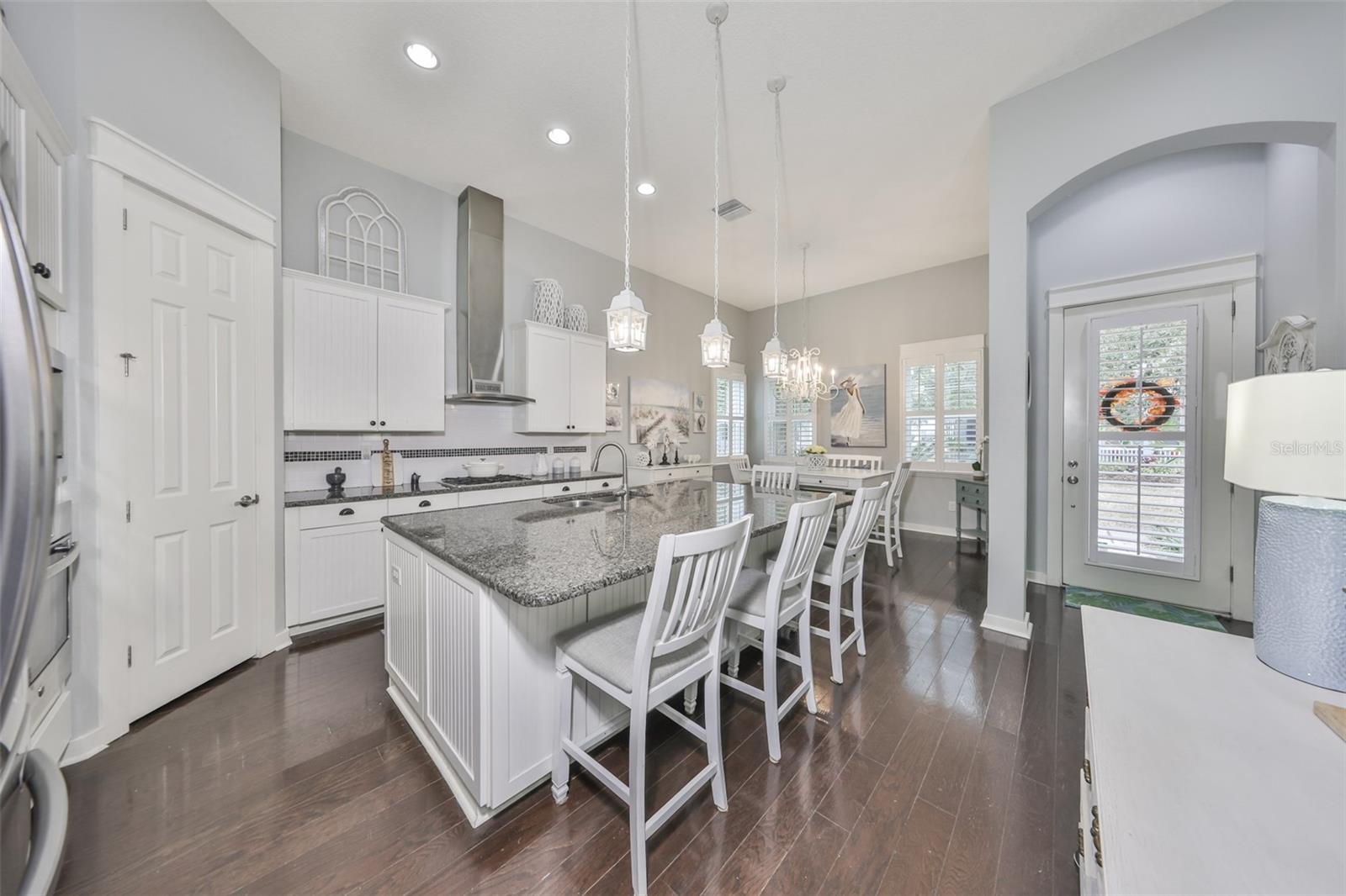 511 WINTERSIDE DR