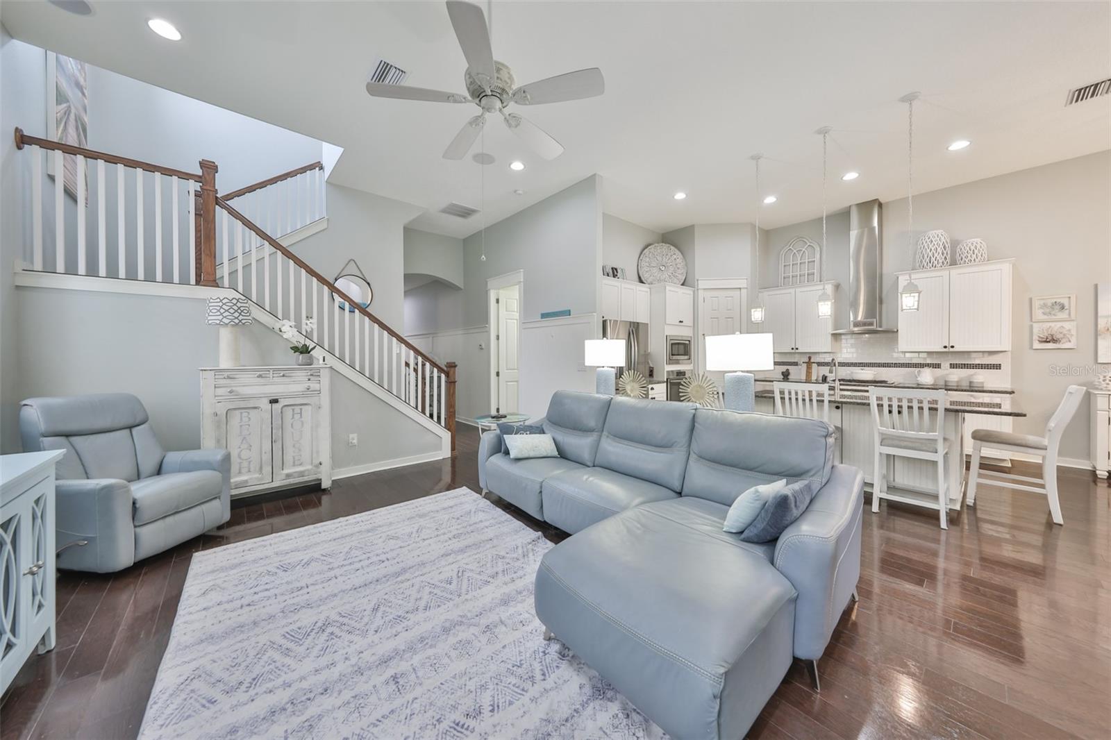 511 WINTERSIDE DR
