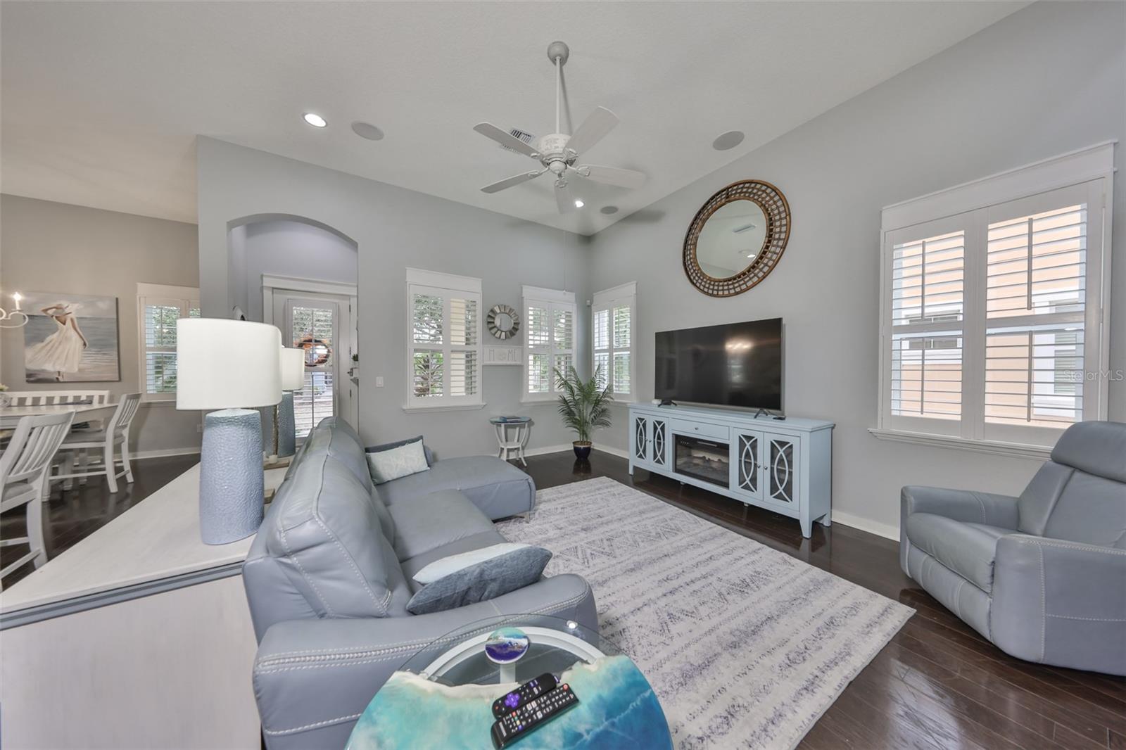 511 WINTERSIDE DR