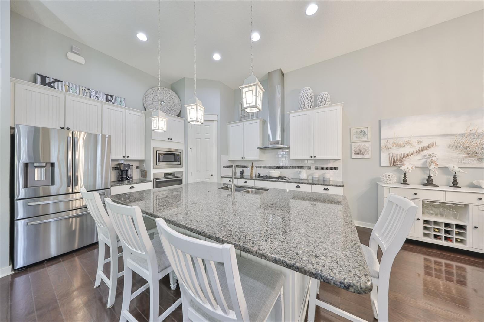 511 WINTERSIDE DR
