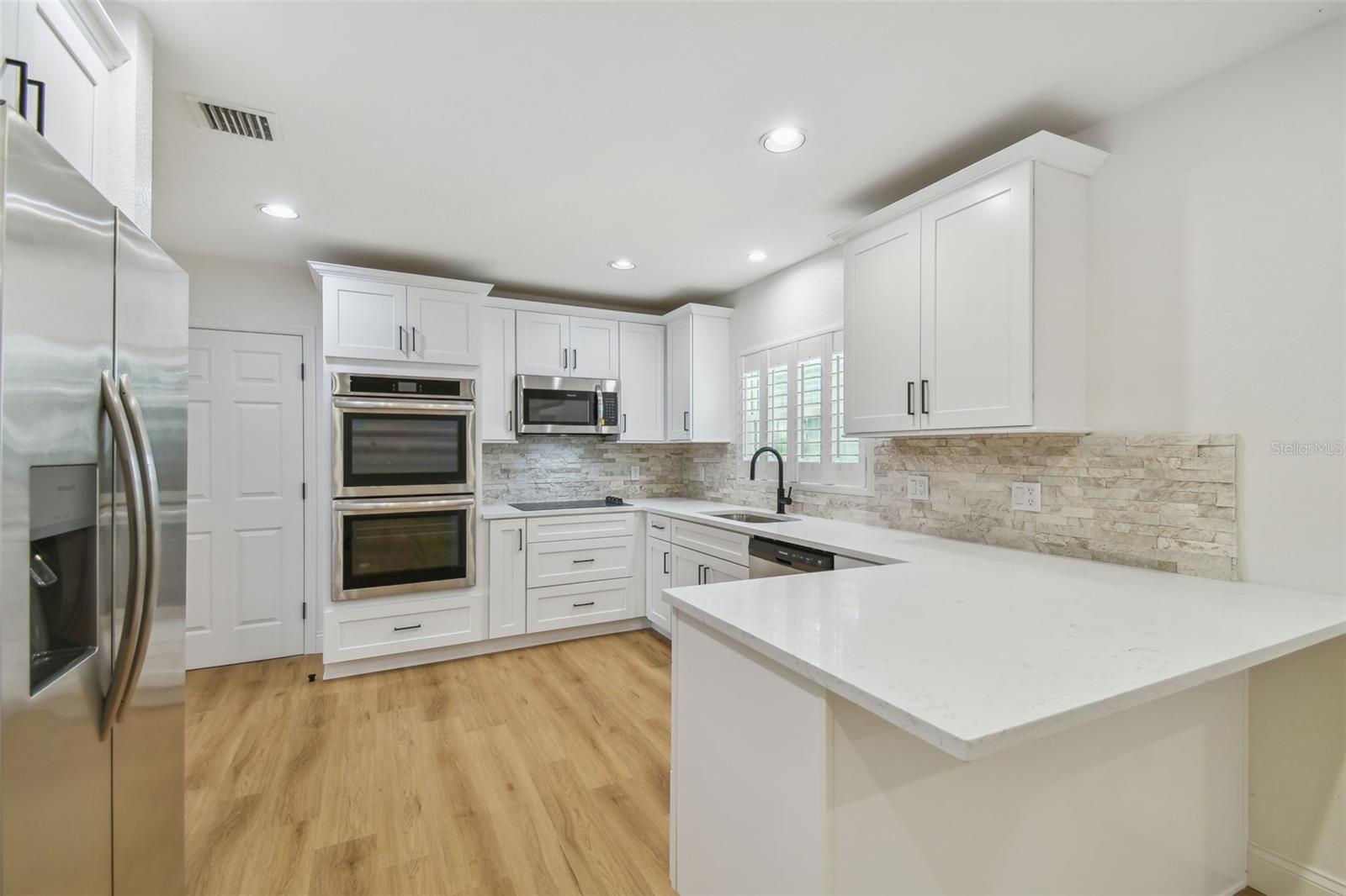 4802 W LONGFELLOW AVE