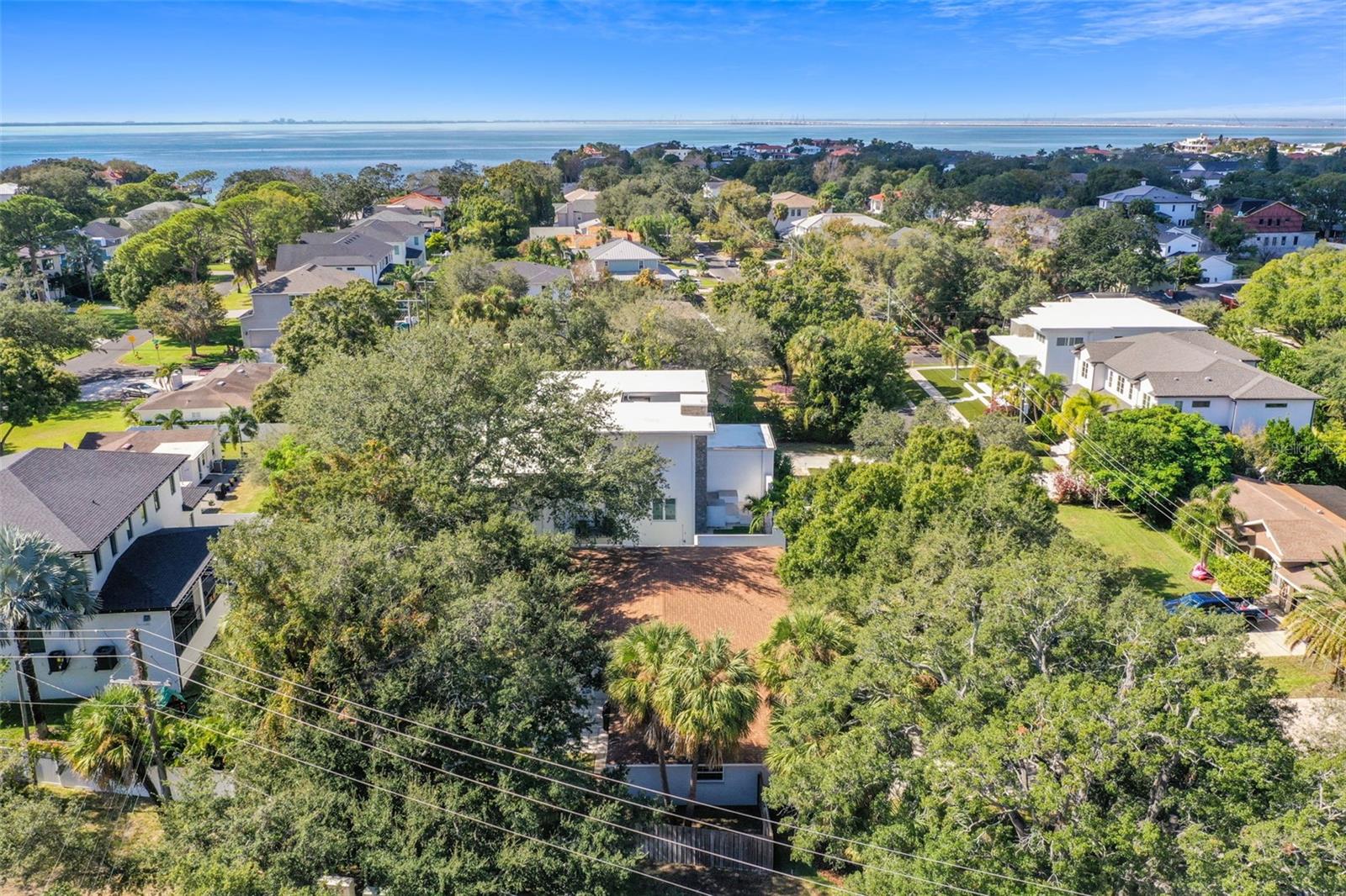 4802 W LONGFELLOW AVE