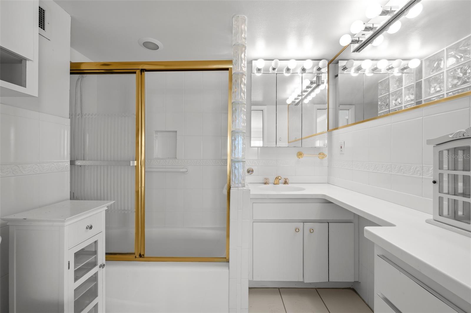 2401 BAYSHORE BLVD #310