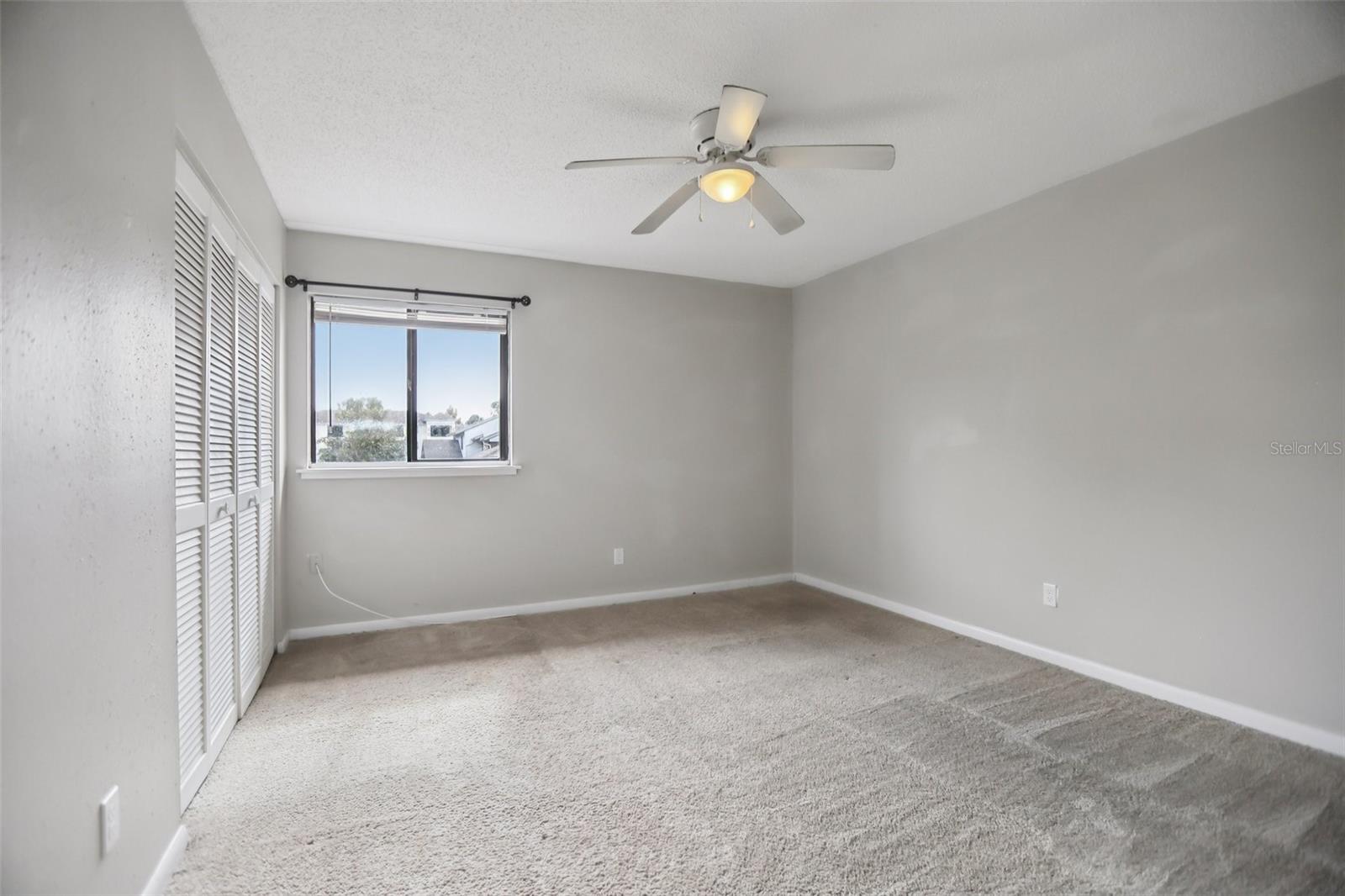 1310 MOUNTAINVIEW DR #105