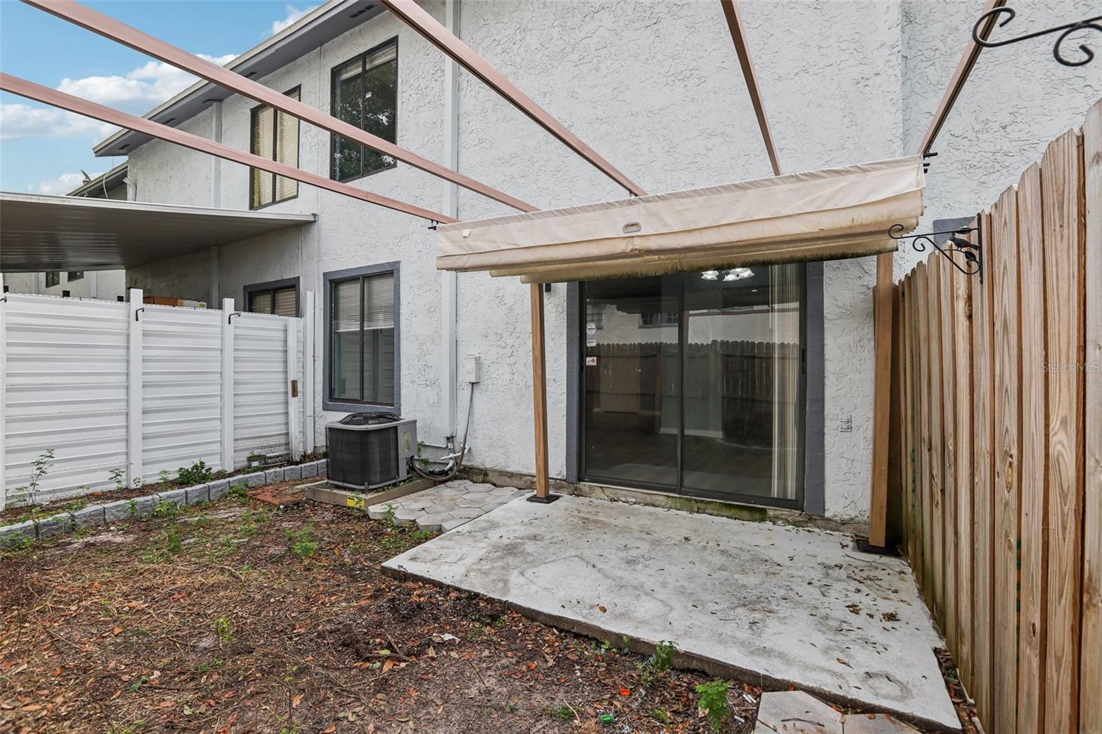 1310 MOUNTAINVIEW DR #105