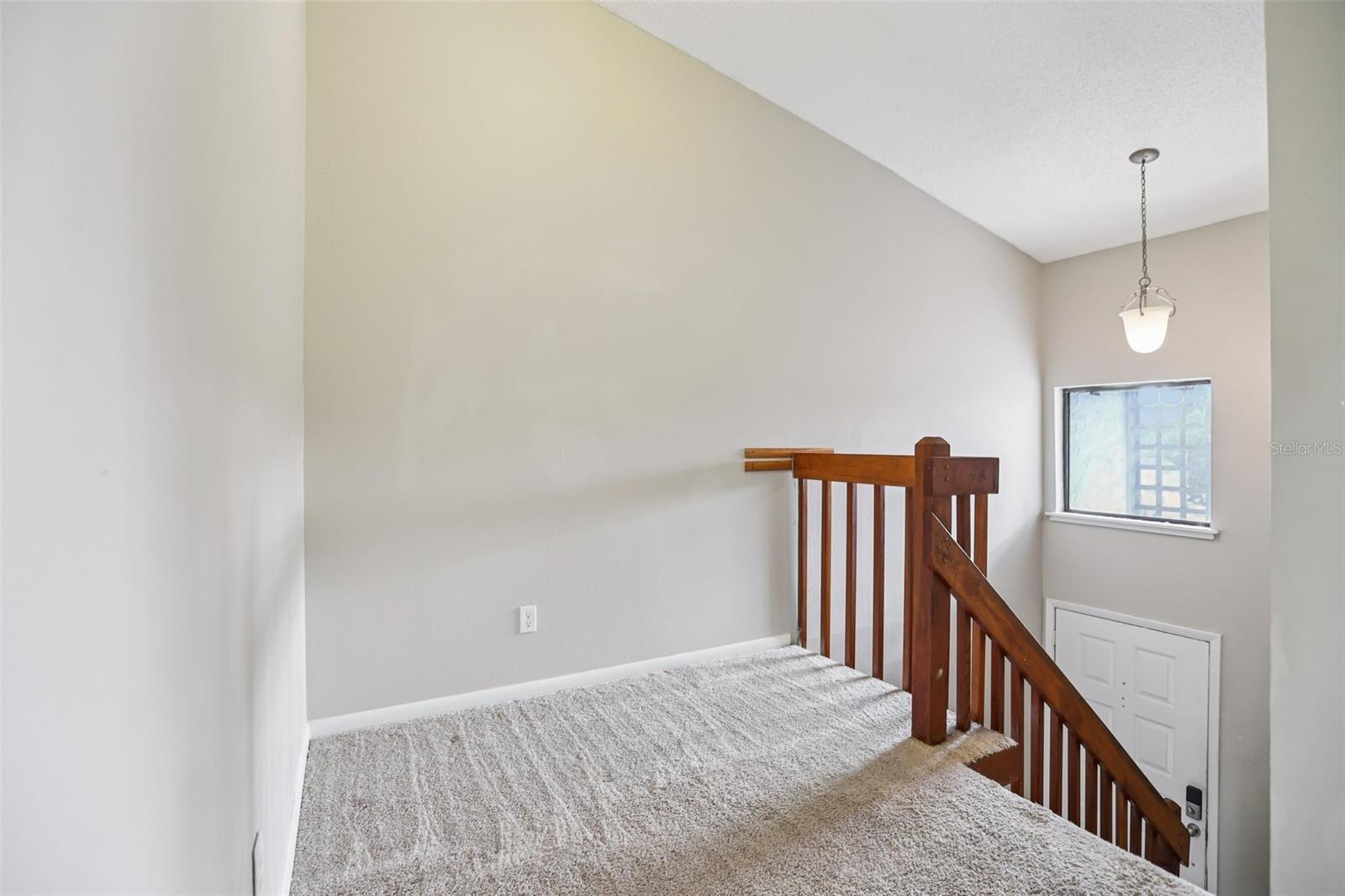 1310 MOUNTAINVIEW DR #105