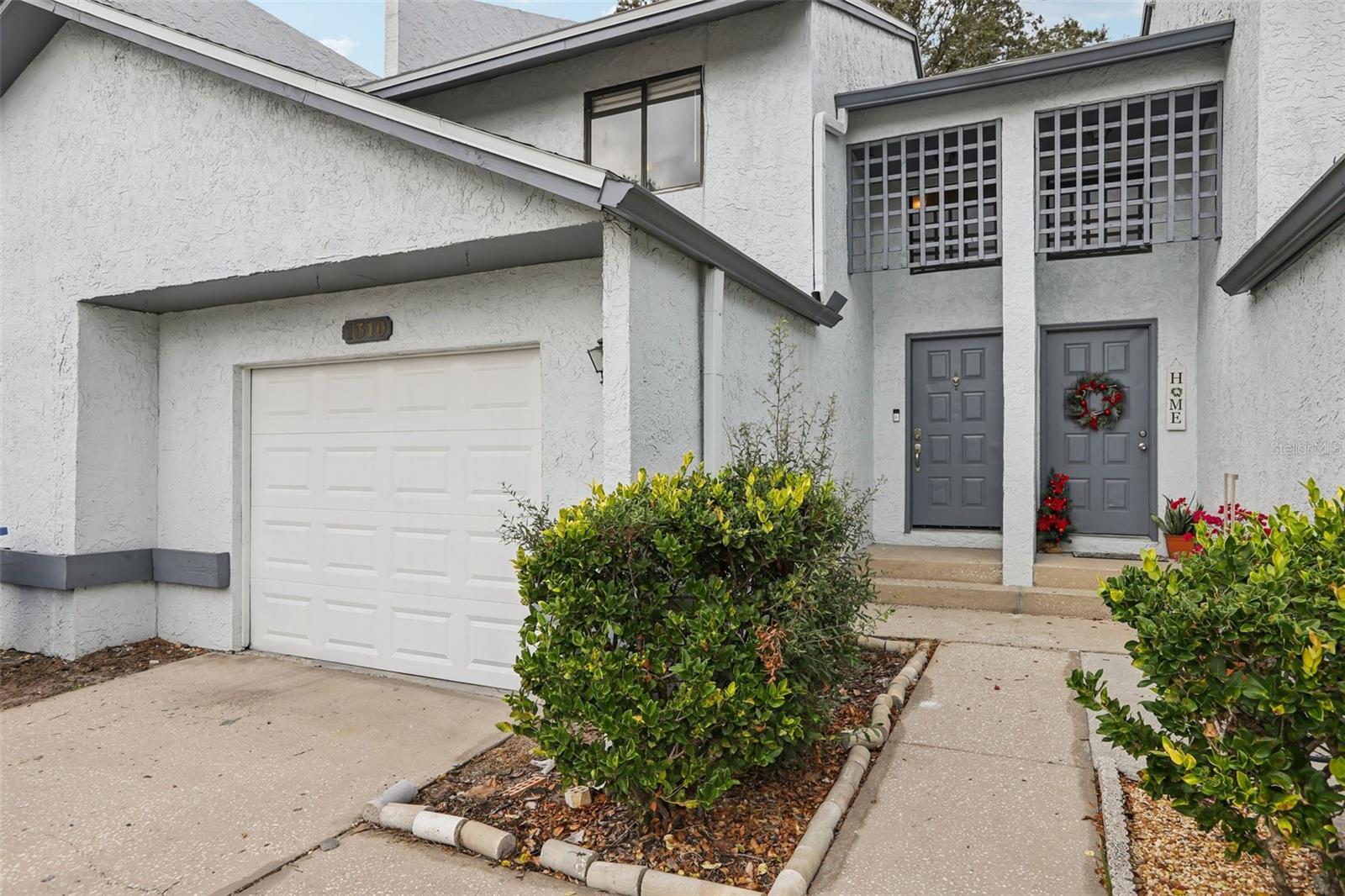 1310 MOUNTAINVIEW DR #105