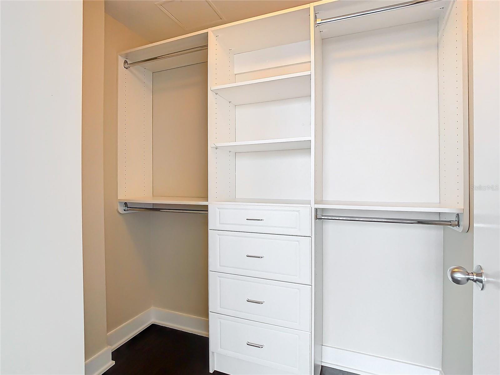 1208 E KENNEDY BLVD #1209