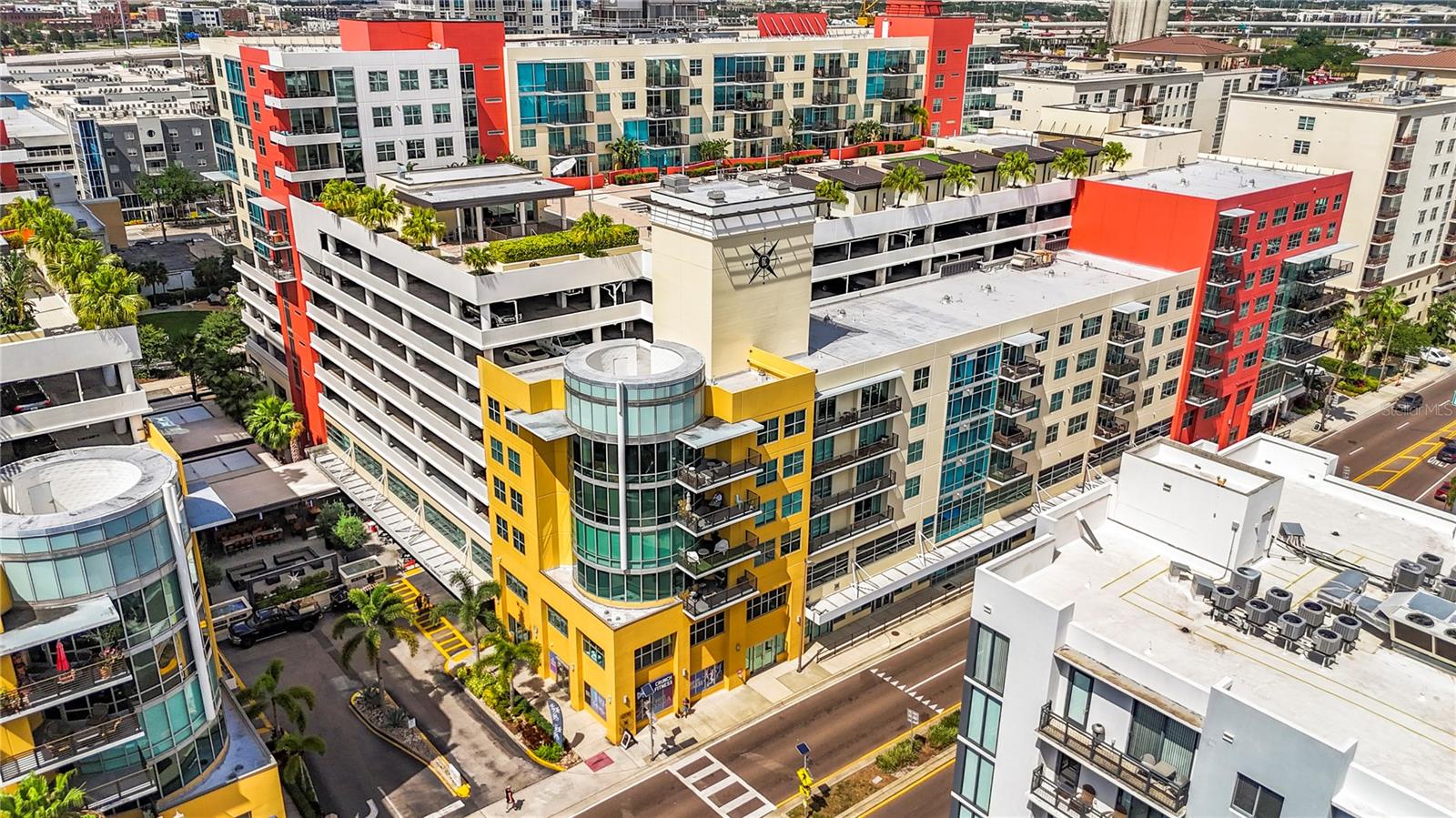 1208 E KENNEDY BLVD #1209