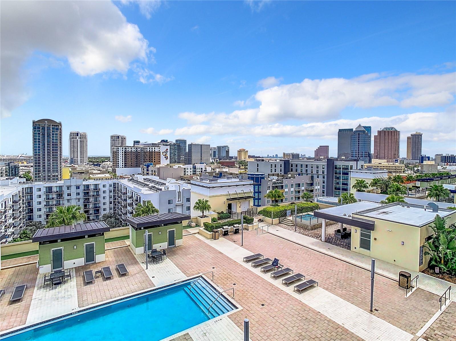 1208 E KENNEDY BLVD #1209