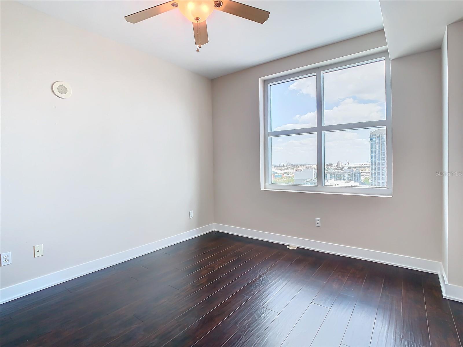 1208 E KENNEDY BLVD #1209