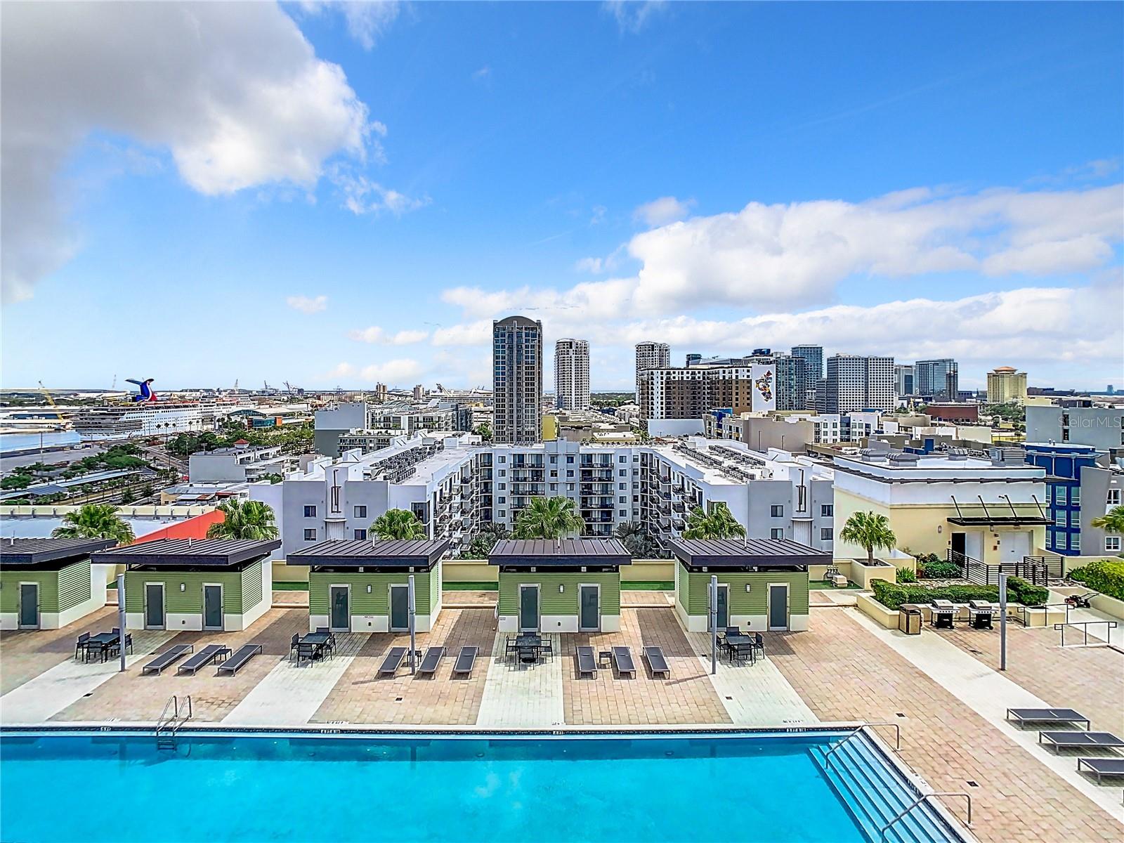 1208 E KENNEDY BLVD #1209