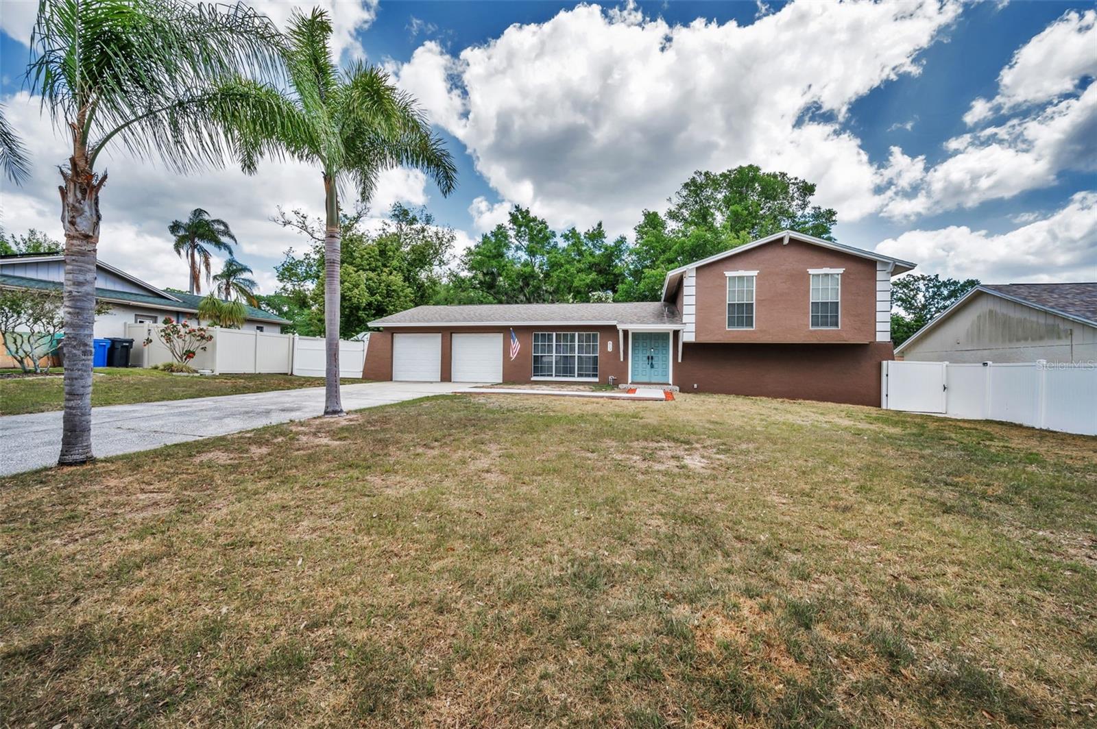 613 VALLEY HILL DR