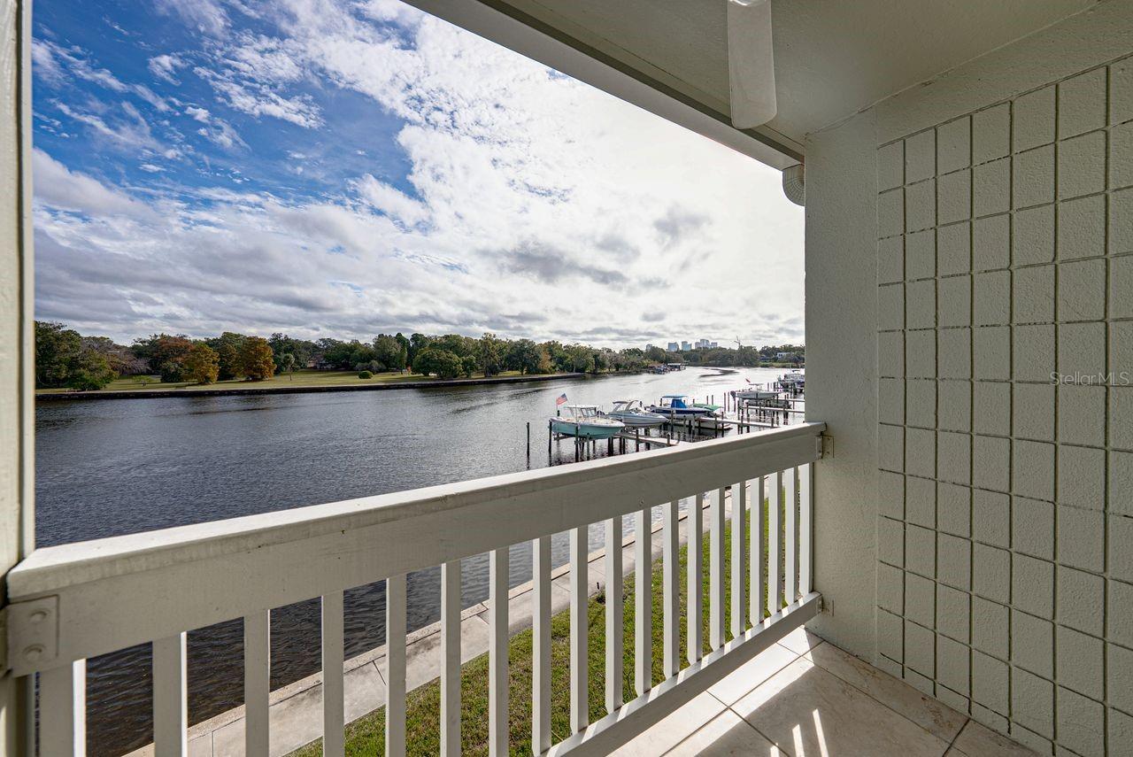 2424 W TAMPA BAY BLVD #D205