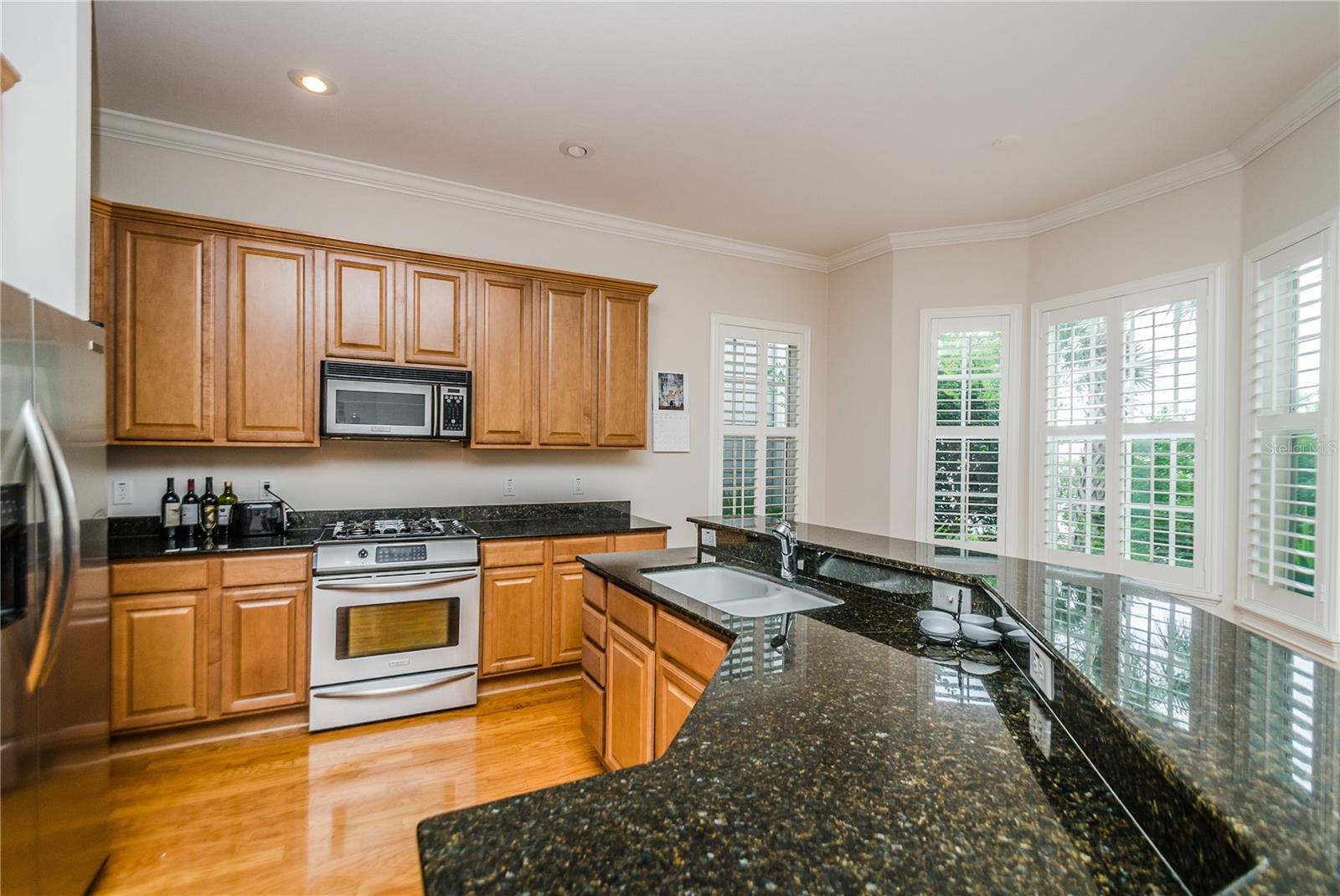 924 HEMINGWAY CIRCLE