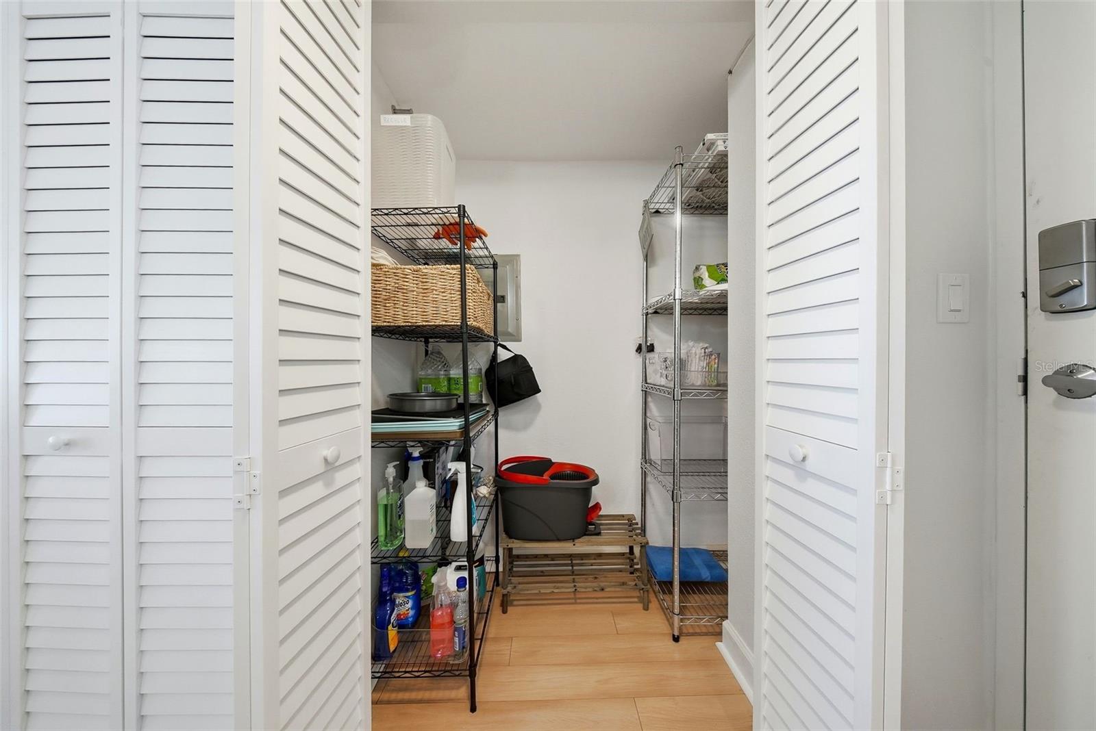 11000 GULF BLVD #702