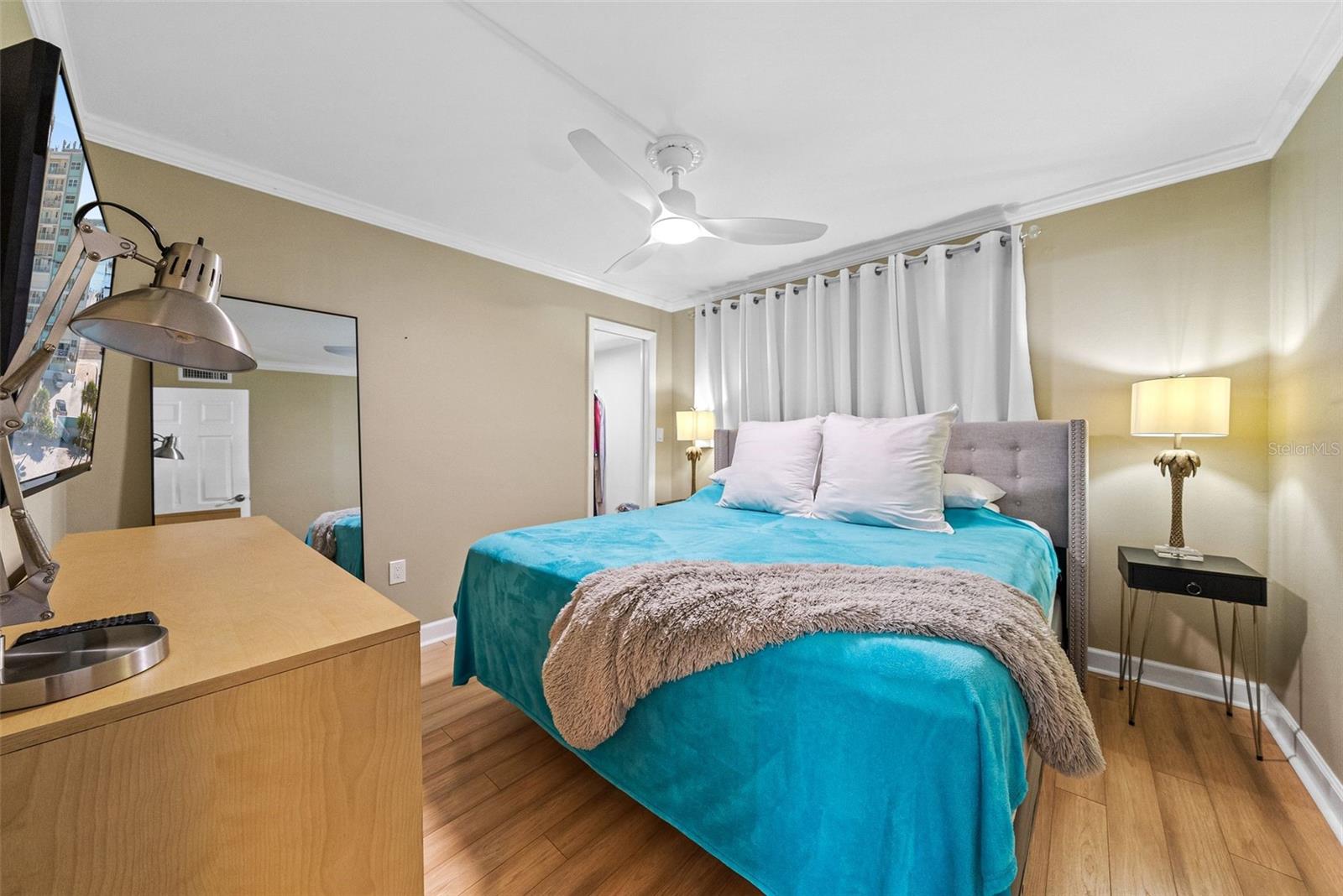 11000 GULF BLVD #702