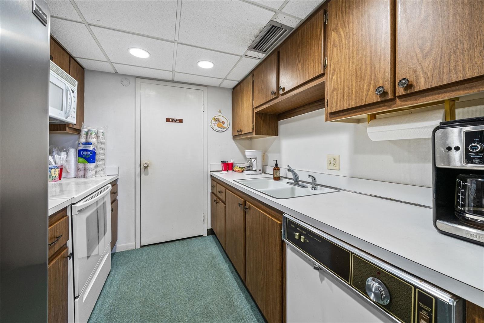 11000 GULF BLVD #702