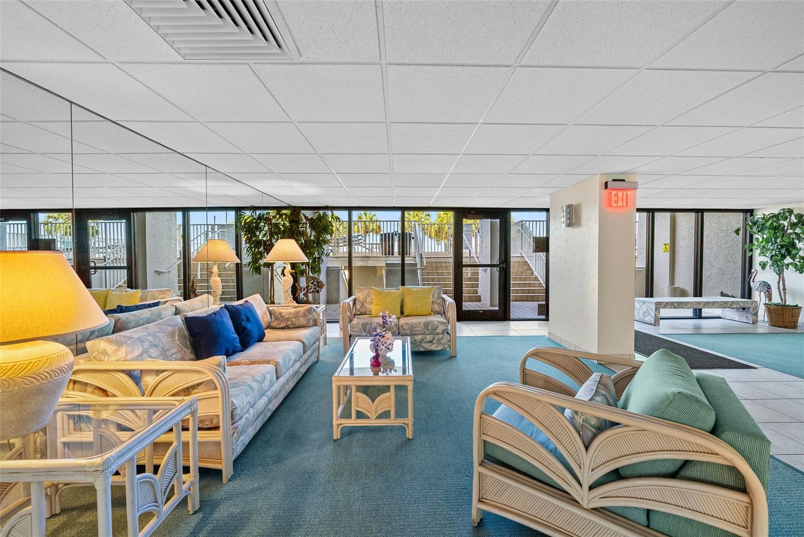 11000 GULF BLVD #702