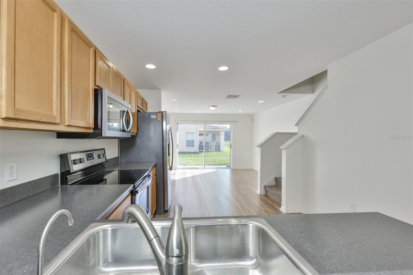 6824 DARTMOUTH HILL ST