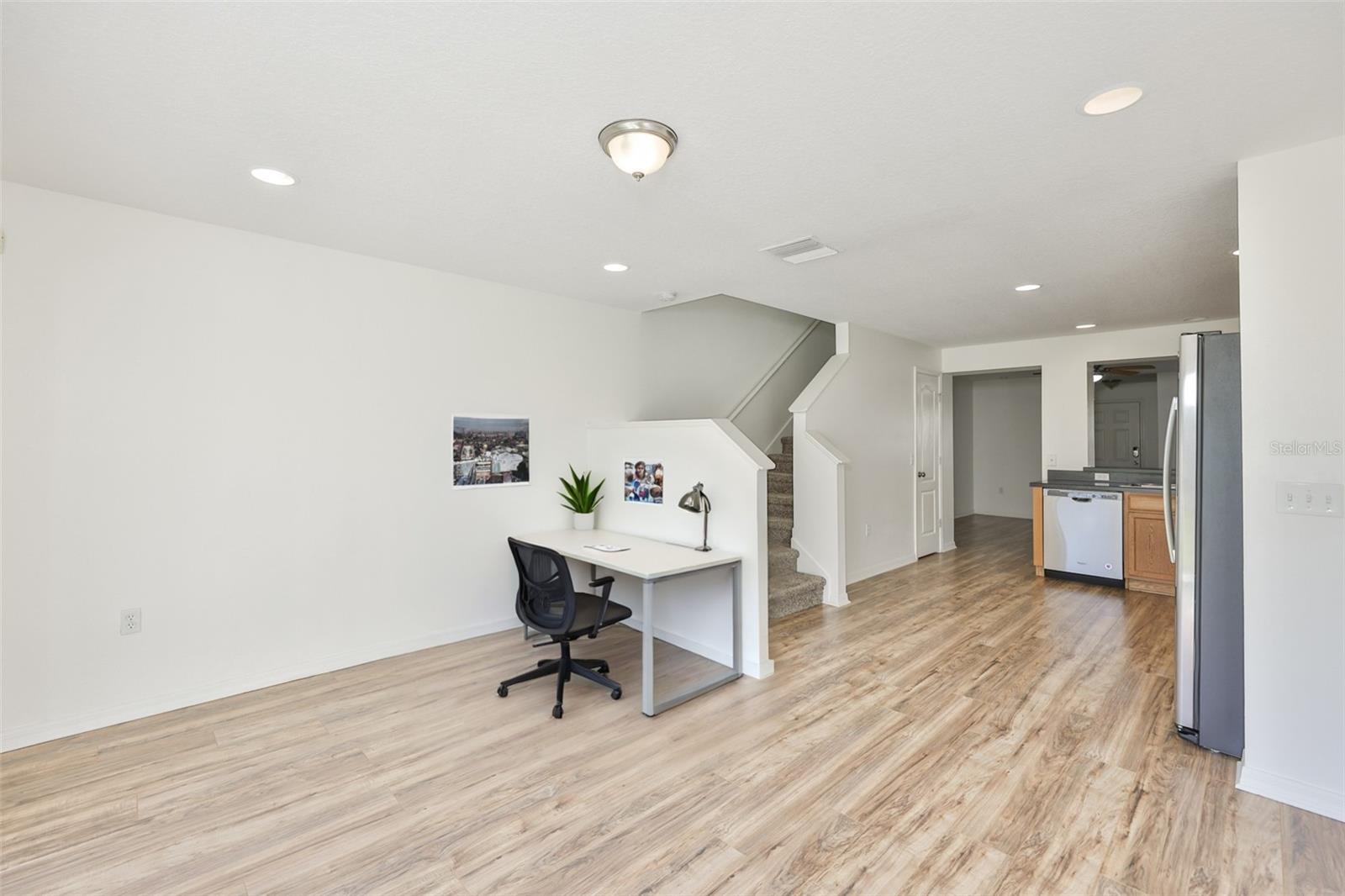 6824 DARTMOUTH HILL ST