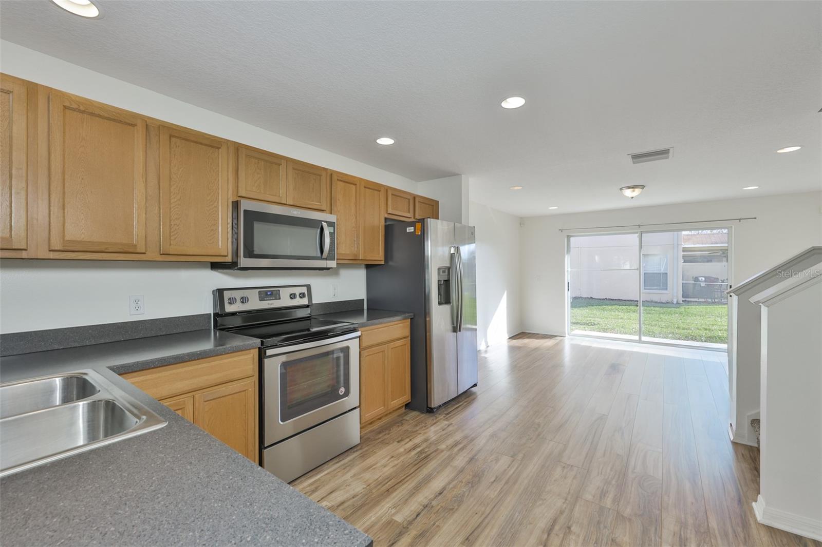 6824 DARTMOUTH HILL ST