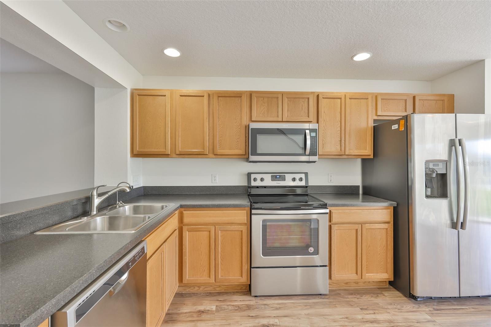 6824 DARTMOUTH HILL ST