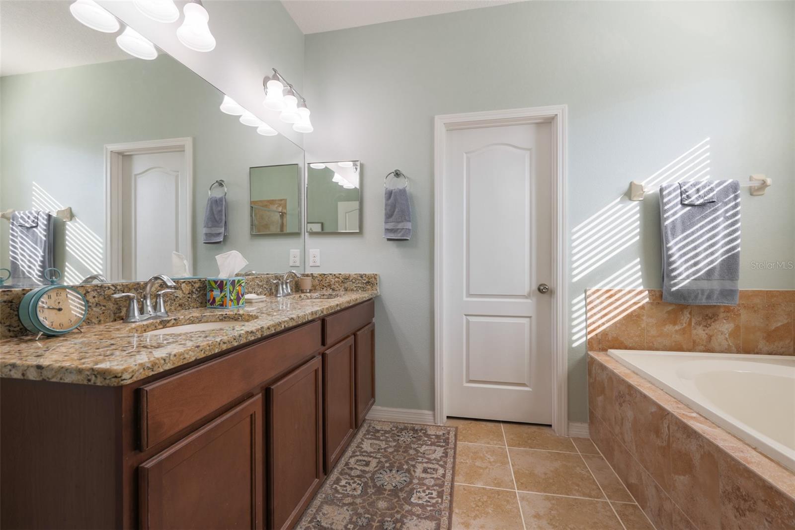 12333 JUNIPER FIELD CT