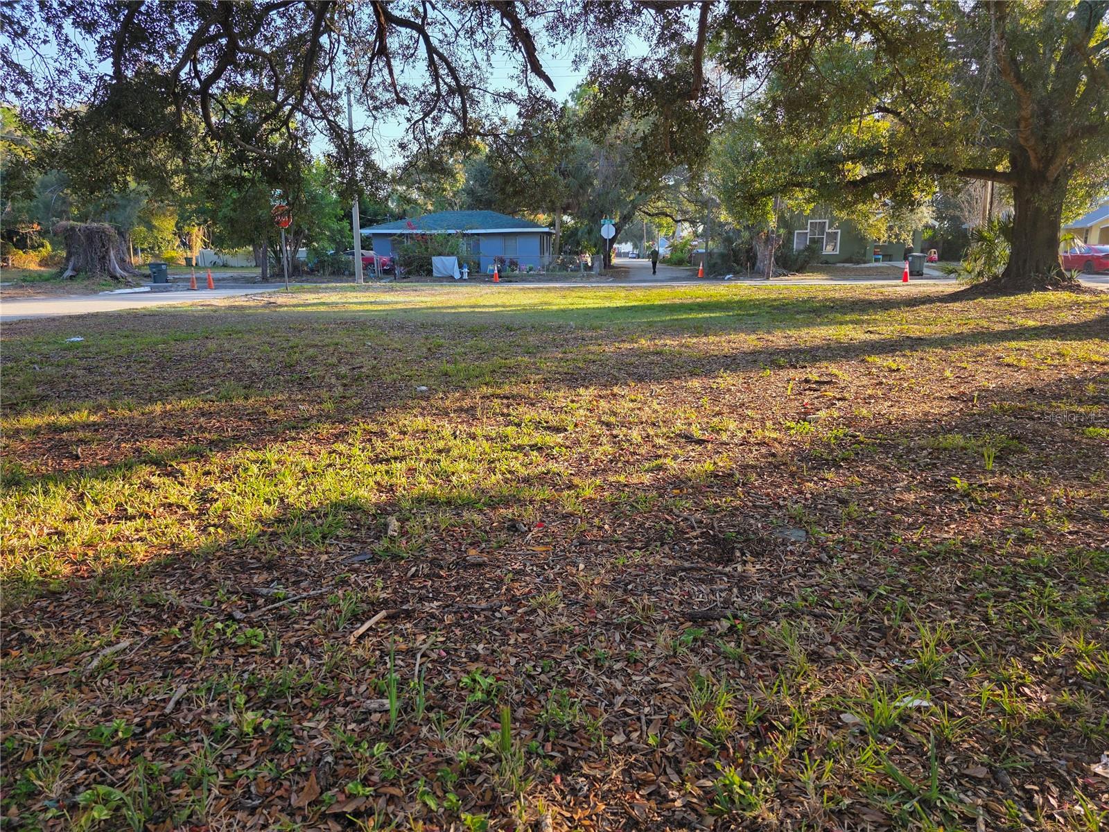 1022 7TH STREET CT W