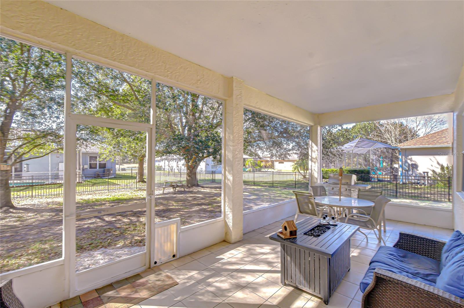 2279 CROSS TEE CT
