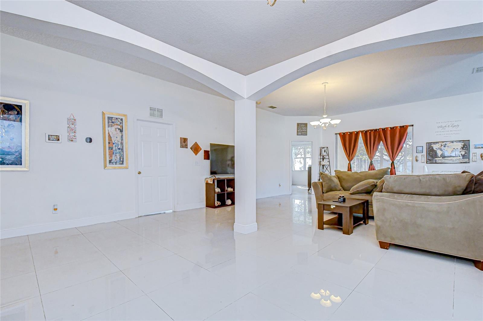 2279 CROSS TEE CT