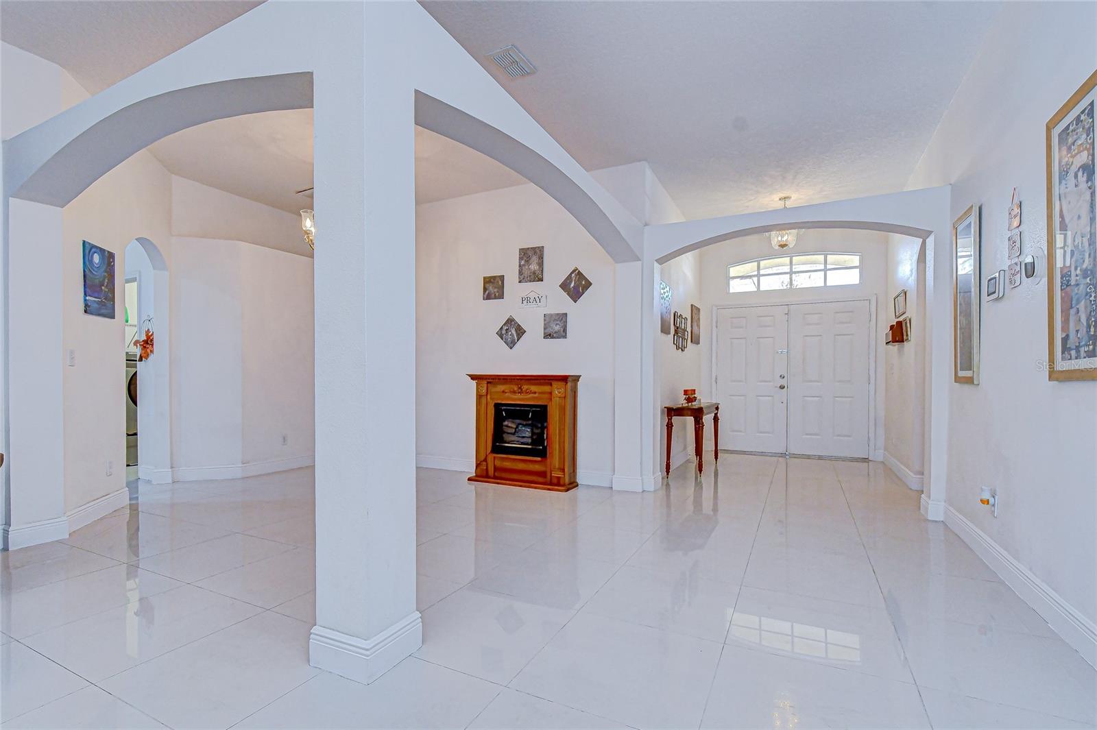 2279 CROSS TEE CT