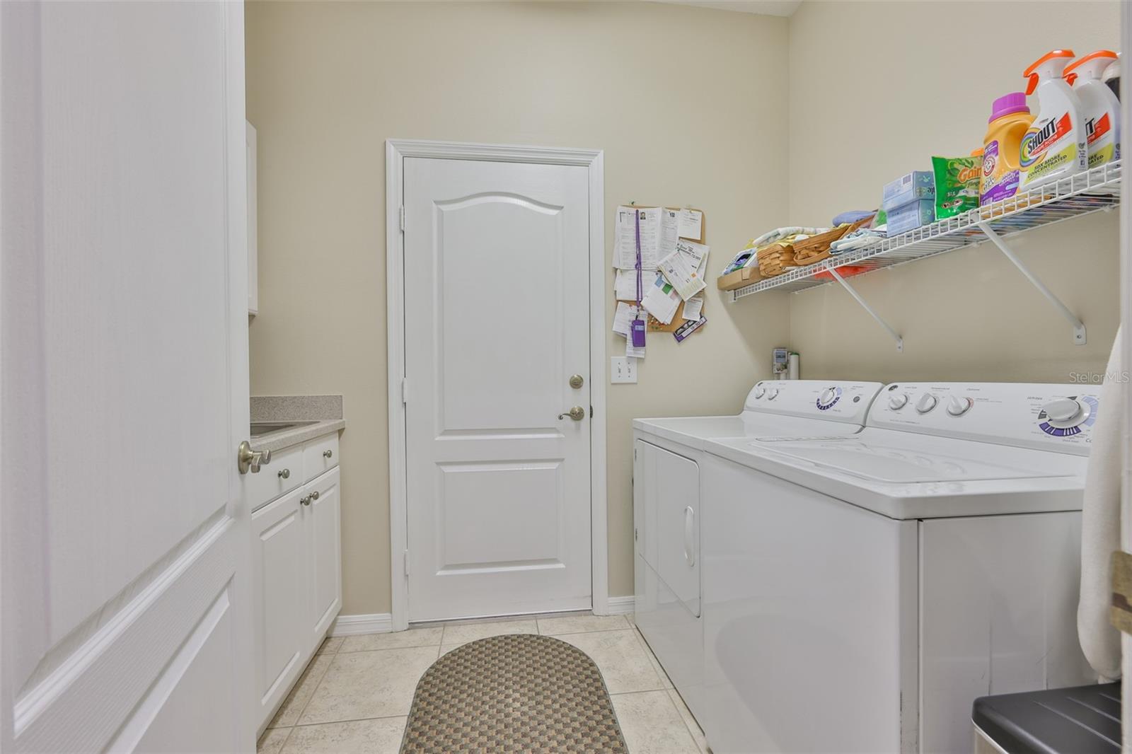 1118 EMERALD DUNES DR