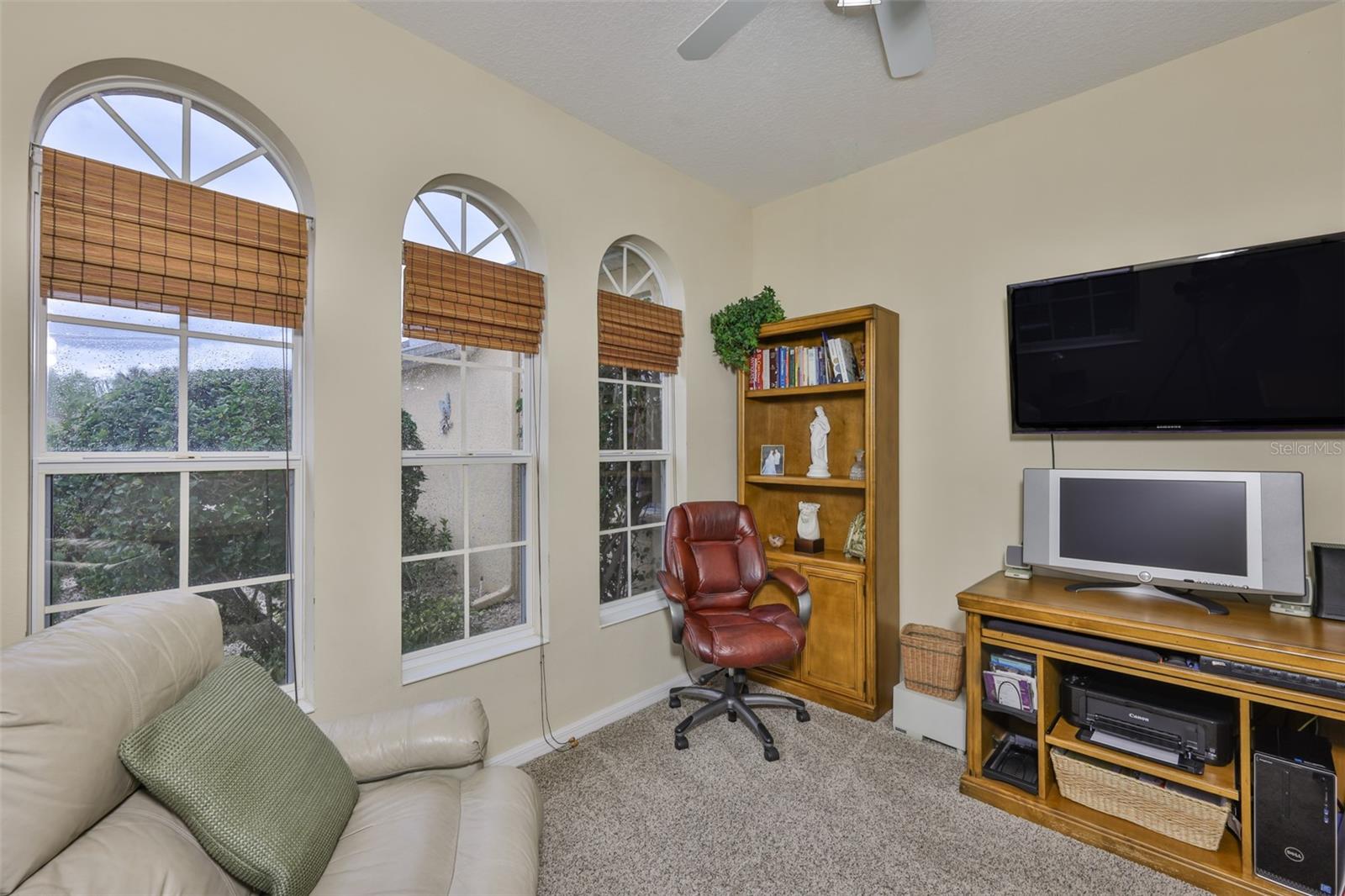 1118 EMERALD DUNES DR