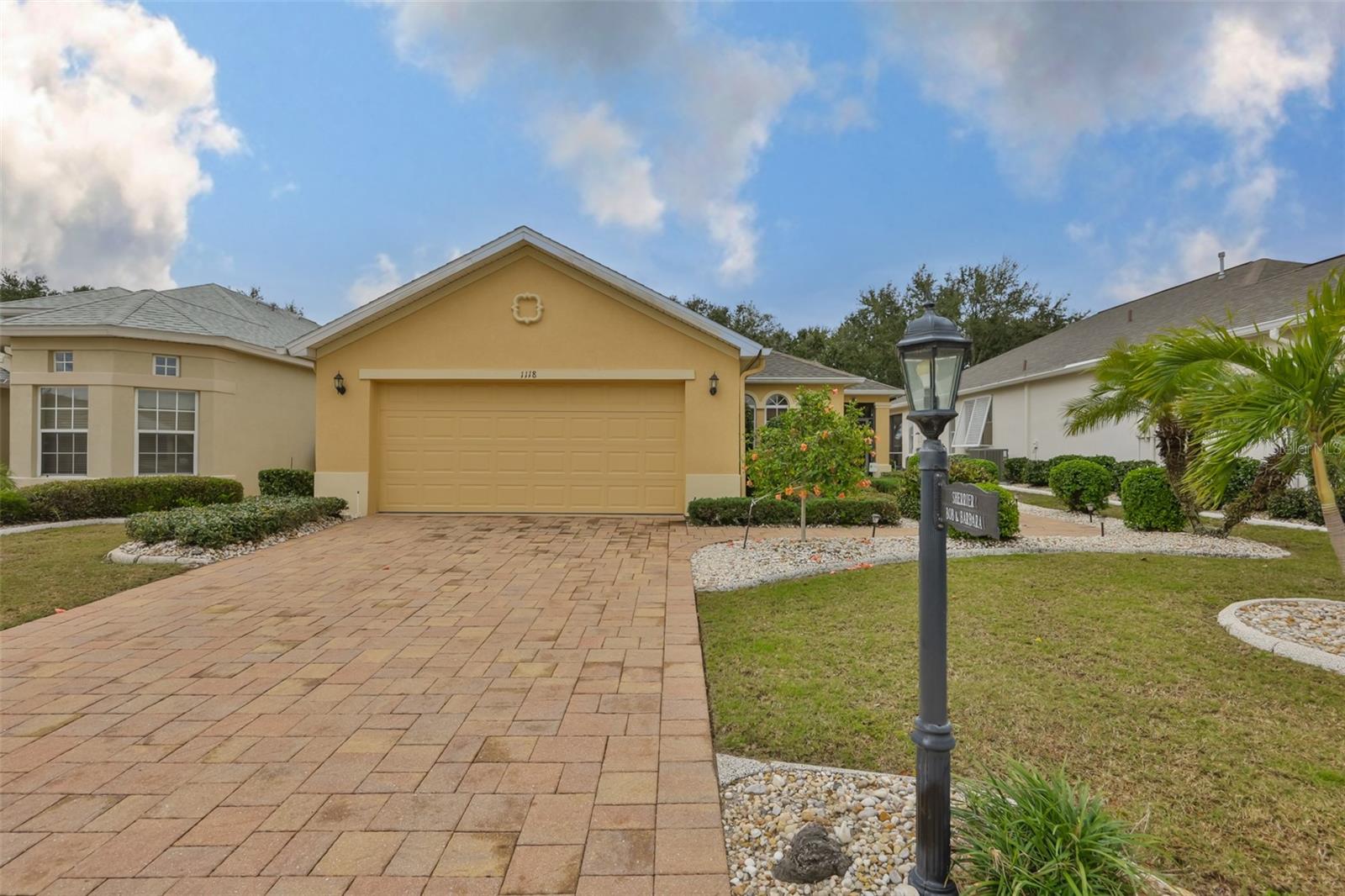 1118 EMERALD DUNES DR