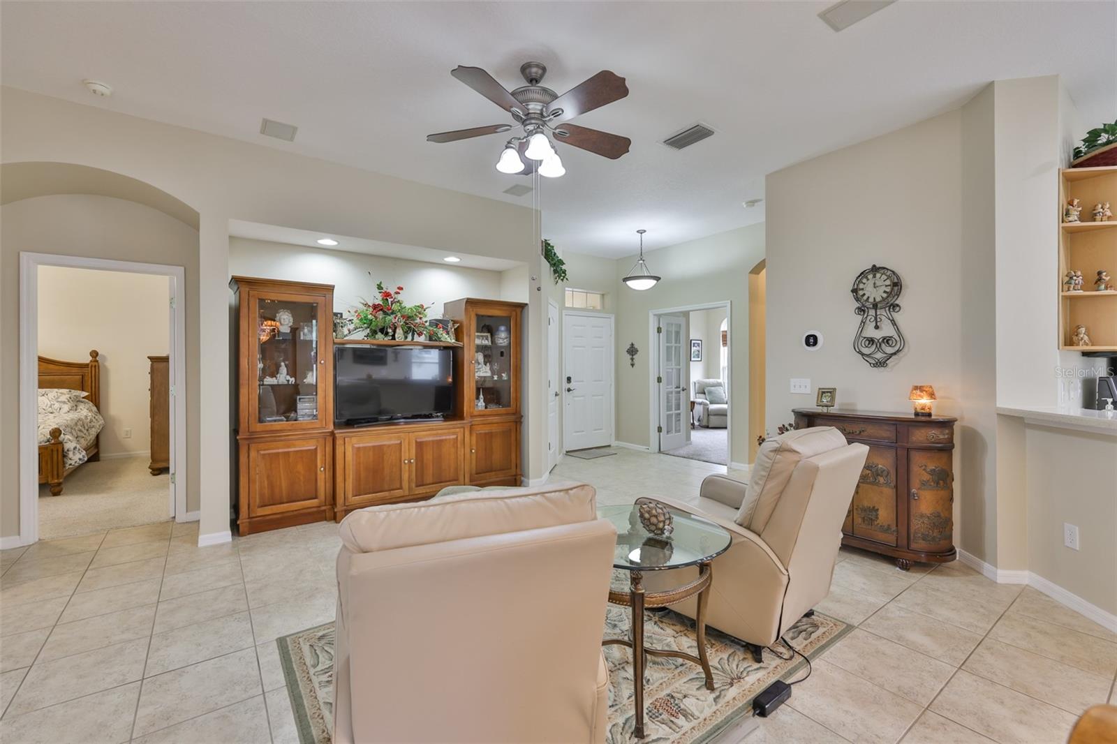 1118 EMERALD DUNES DR