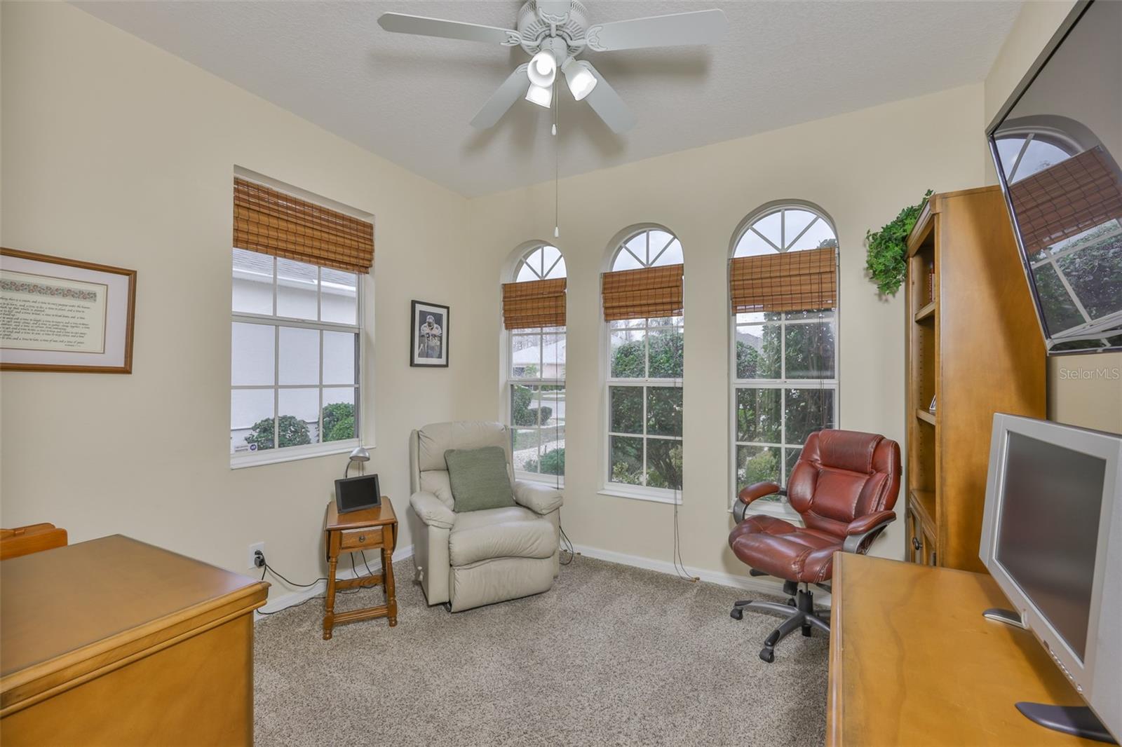 1118 EMERALD DUNES DR