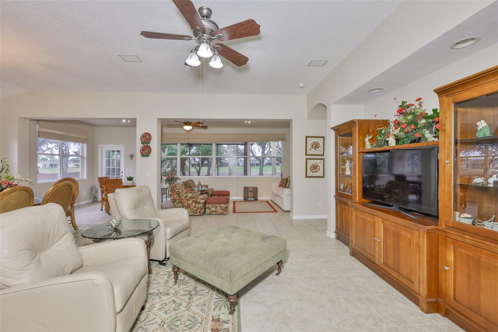 1118 EMERALD DUNES DR