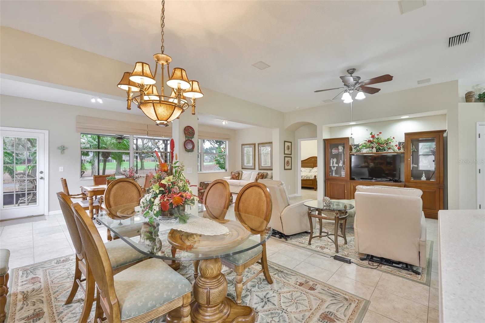 1118 EMERALD DUNES DR