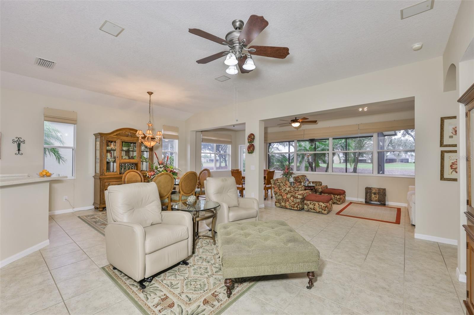 1118 EMERALD DUNES DR
