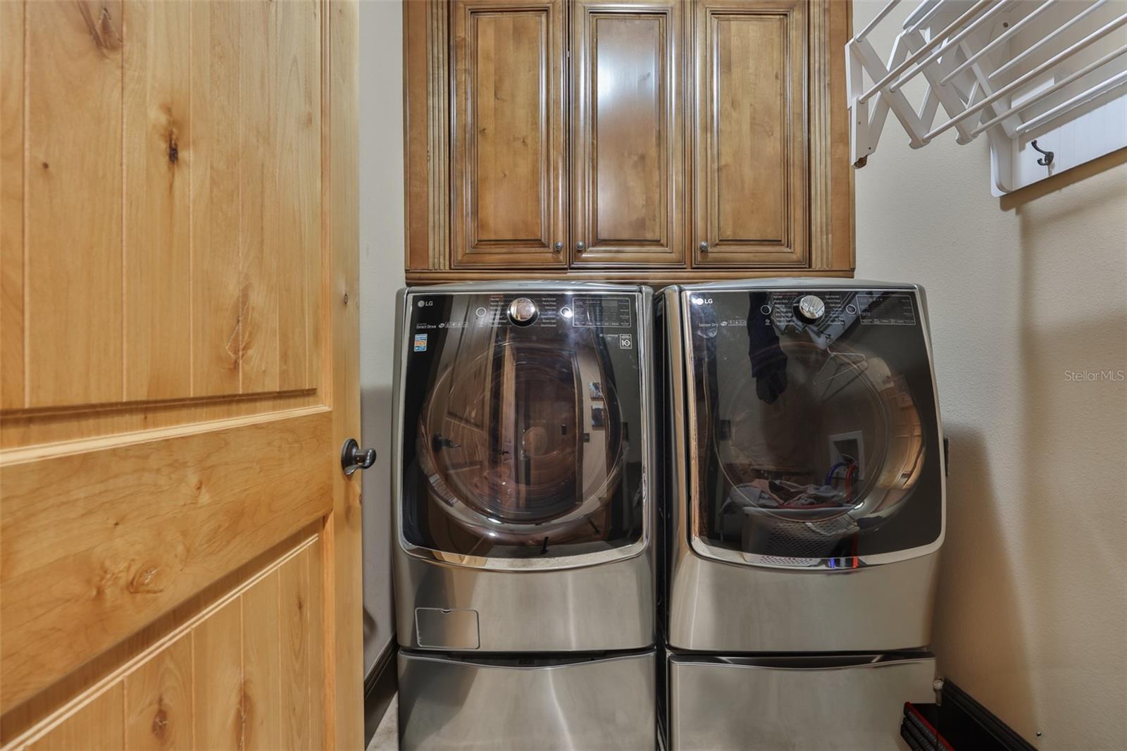 9805 COMPASS POINT WAY