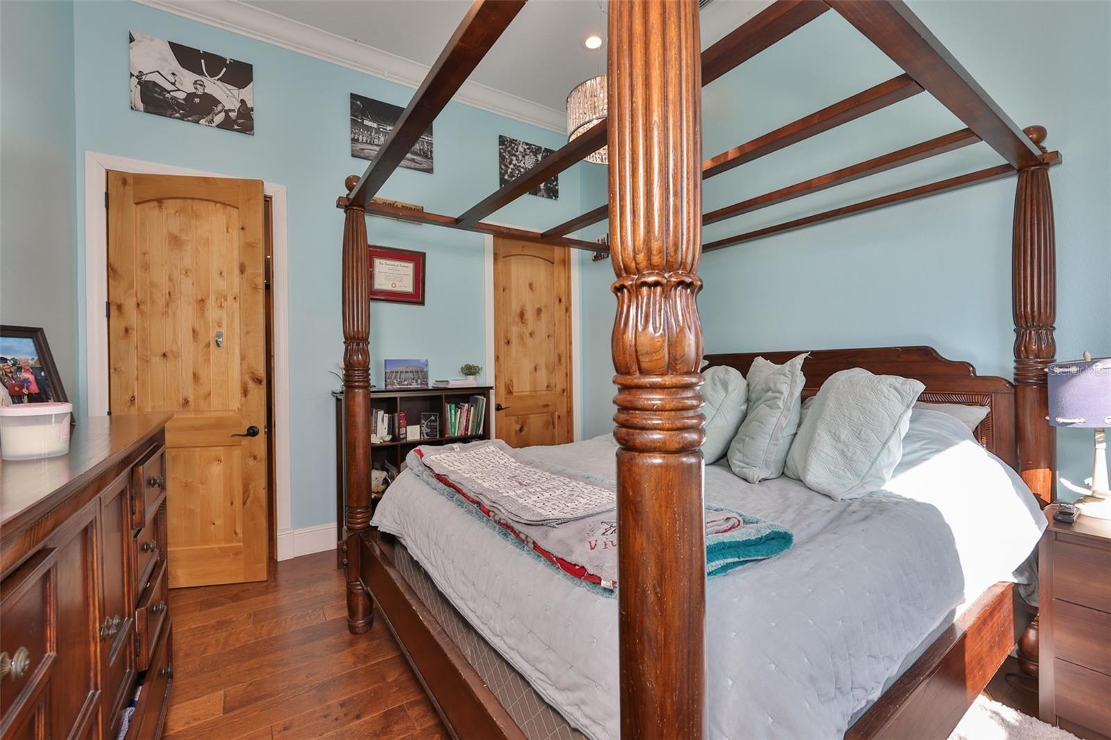 9805 COMPASS POINT WAY