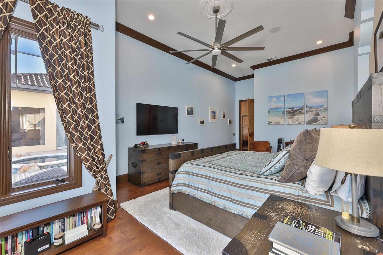 9805 COMPASS POINT WAY