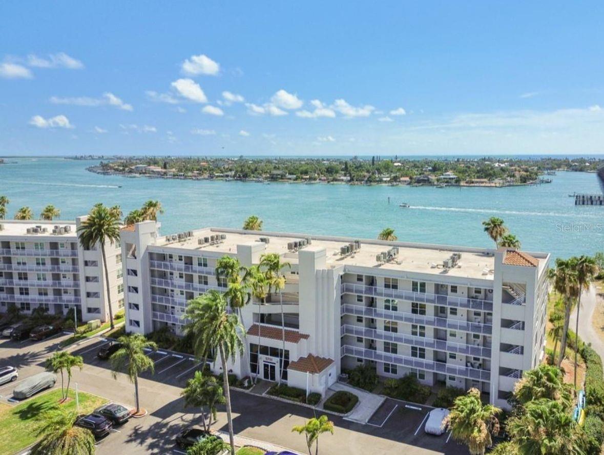 5701 BAHIA DEL MAR CIR #302