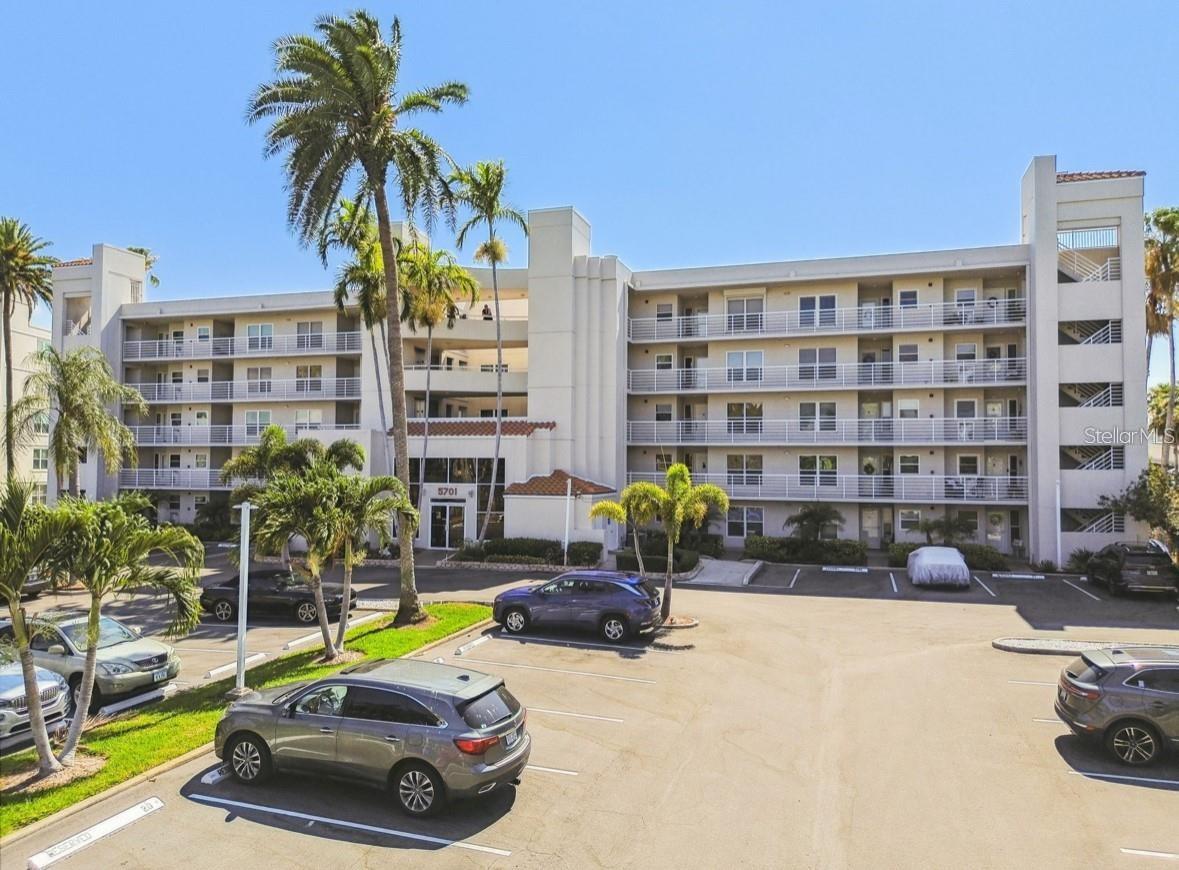 5701 BAHIA DEL MAR CIR #302