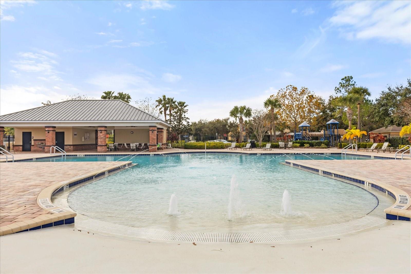 4909 WHITE SANDERLING CT